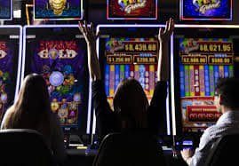Live Andar Bahar game on ppnusa slot showing dealer, card placement, and real-time betting interface.
